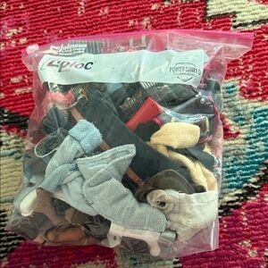 🤍Reserved Bratz clothing and accessories🤍